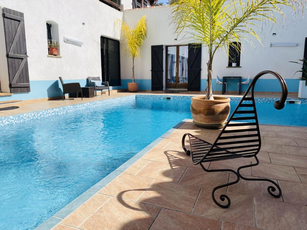 Villa Le Patio Bleu à La Crau Extérieur photo