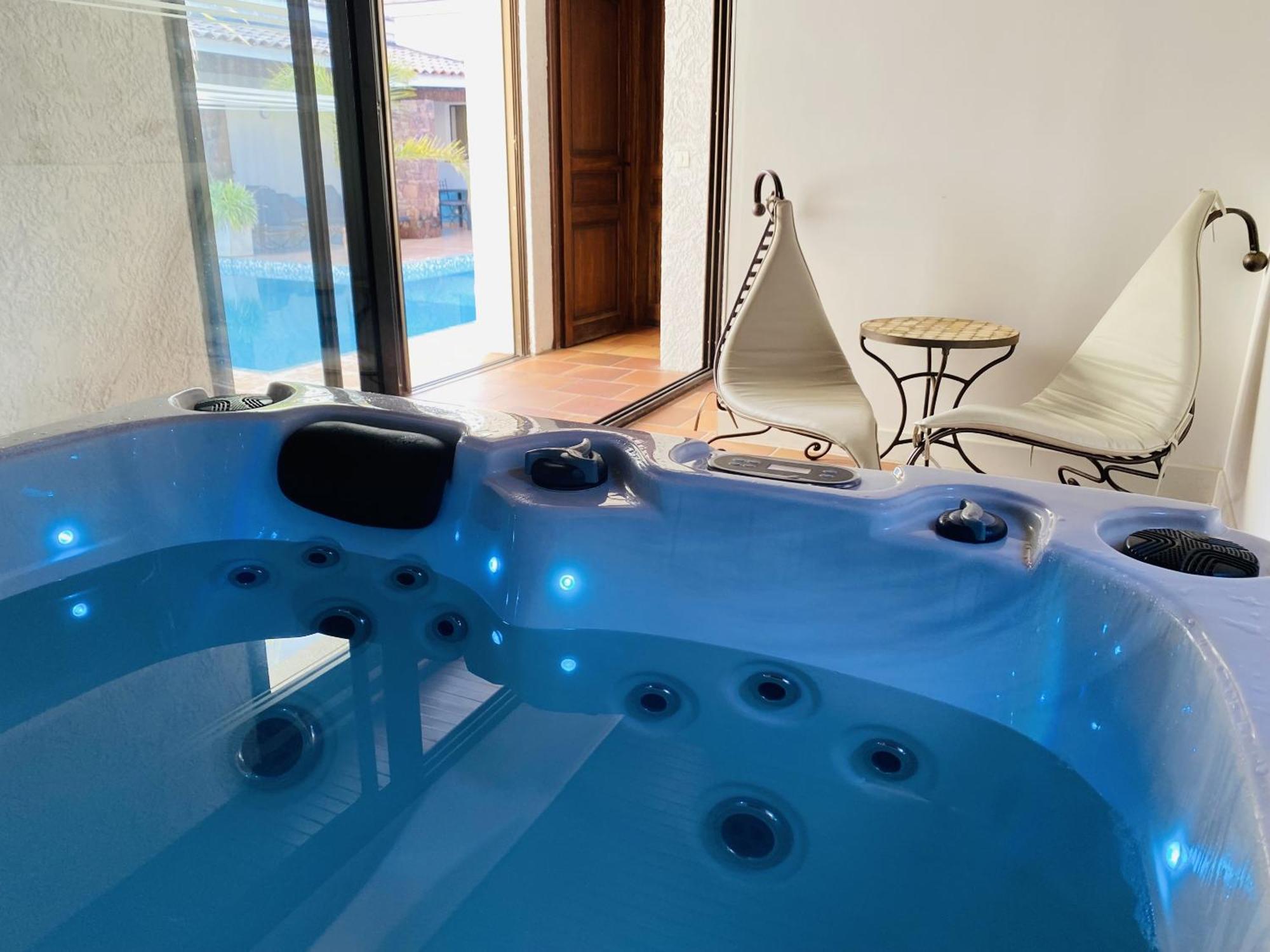 Villa Le Patio Bleu à La Crau Extérieur photo